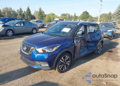 2019 Nissan Kicks Sr z USA, uszkodzony, nr VIN 3N1CP5CU5KL496085